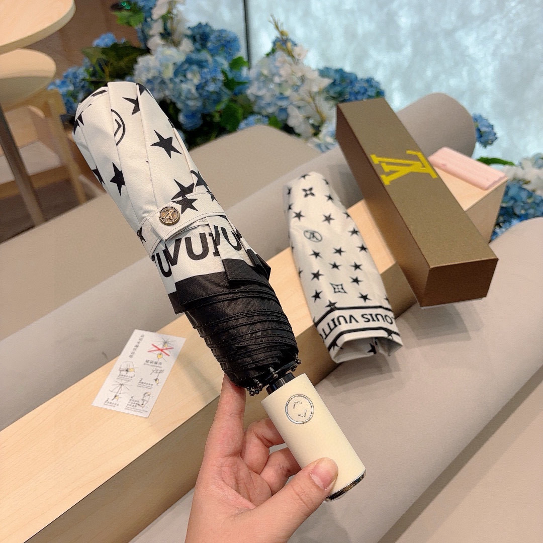 LOUIS VUITTON （路易威登）新款 三折自动折叠晴雨伞 新涂层技术深色伞面 拥有令人惊喜的遮光