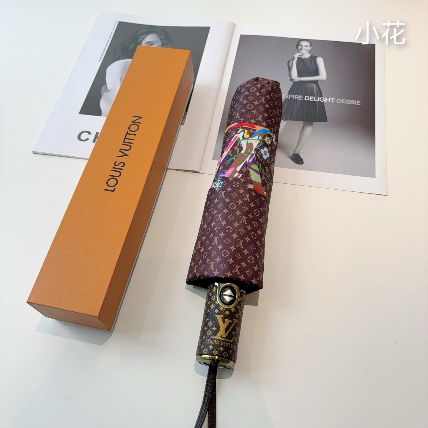 LOUIS VUITTON （路易威登）新款 三折自动折叠晴雨伞 新涂层技术深色伞面 拥有令人惊喜的遮光