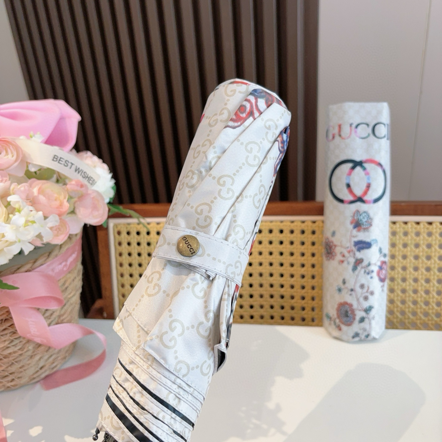  GUCCI古奇 三折自动折叠晴雨伞  时尚原单代工品质 细节精致 看得见的品质 打破一成不变 色泽纯正