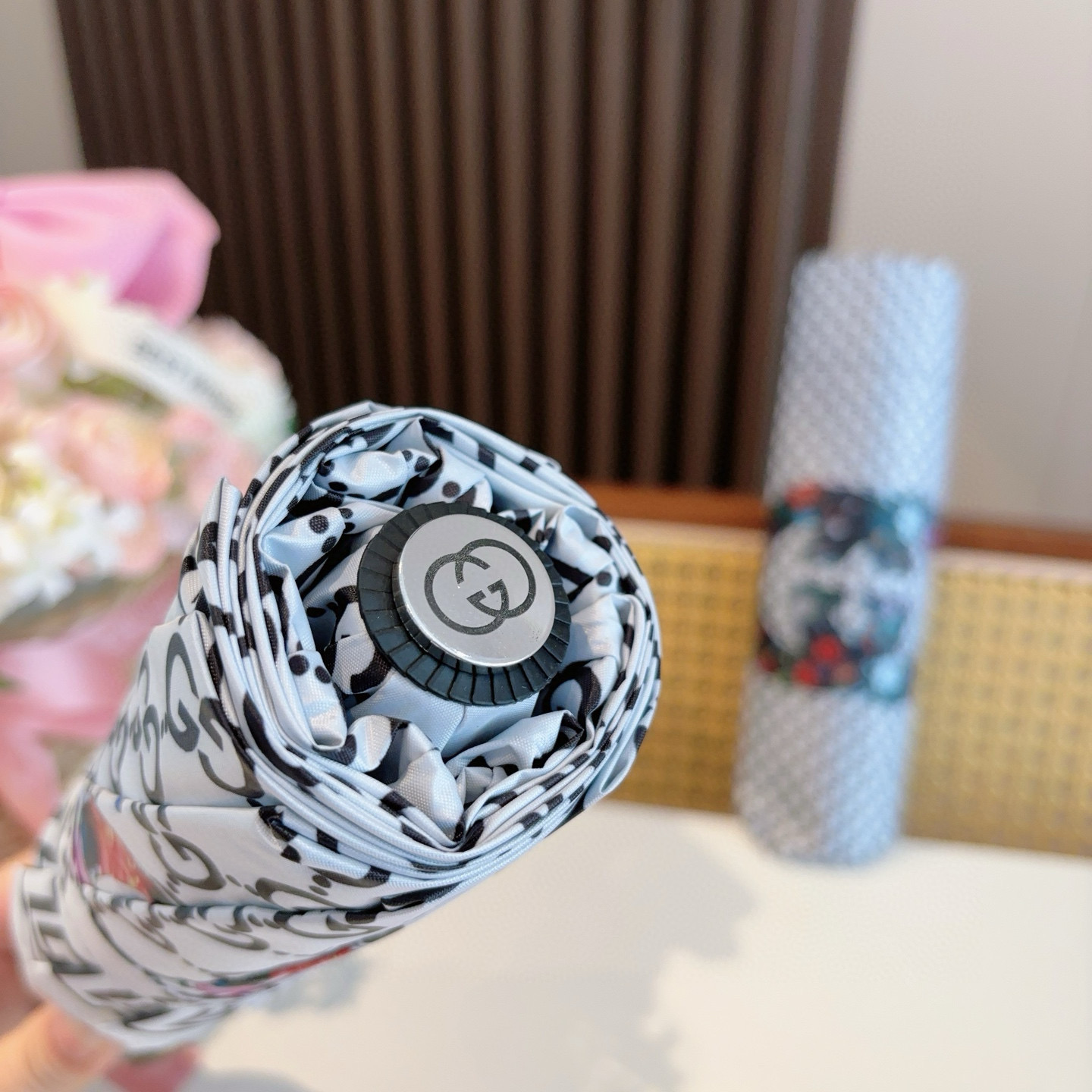  GUCCI古奇 三折自动折叠晴雨伞  时尚原单代工品质 细节精致 看得见的品质 打破一成不变 色泽纯正