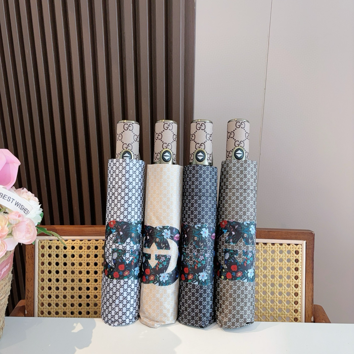  GUCCI古奇 三折自动折叠晴雨伞  时尚原单代工品质 细节精致 看得见的品质 打破一成不变 色泽纯正