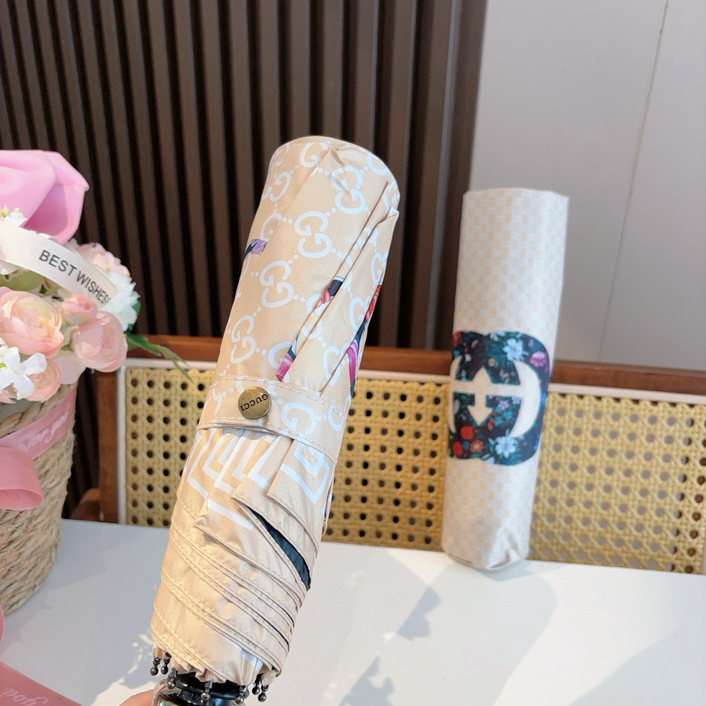 GUCCI古奇 三折自动折叠晴雨伞  时尚原单代工品质 细节精致 看得见的品质 打破一成不变 色泽纯正