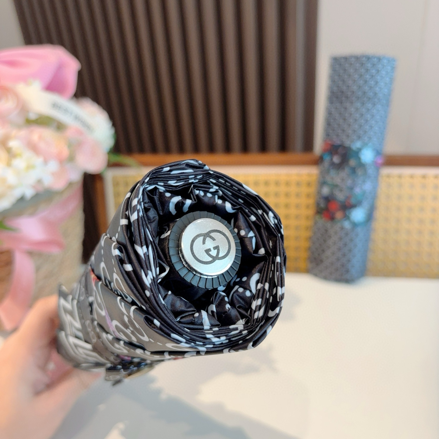  GUCCI古奇 三折自动折叠晴雨伞  时尚原单代工品质 细节精致 看得见的品质 打破一成不变 色泽纯正
