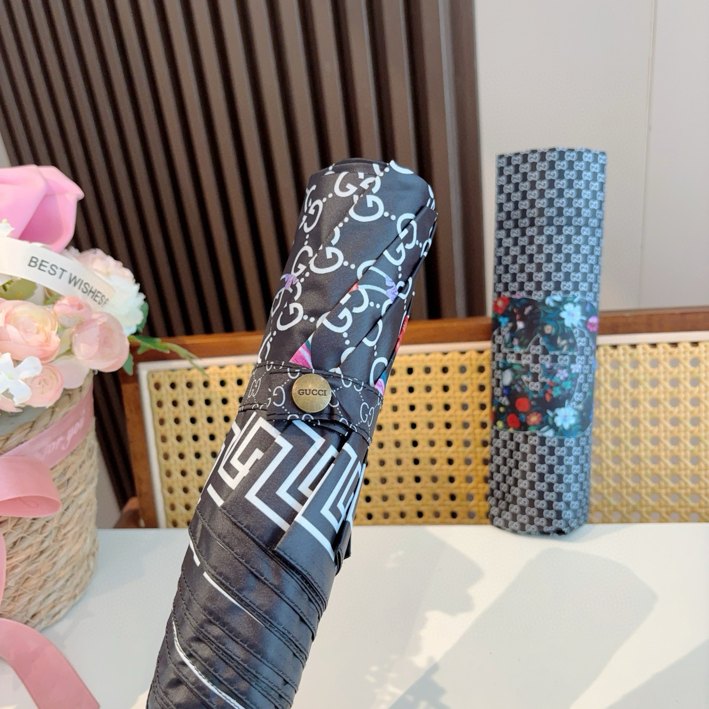  GUCCI古奇 三折自动折叠晴雨伞  时尚原单代工品质 细节精致 看得见的品质 打破一成不变 色泽纯正