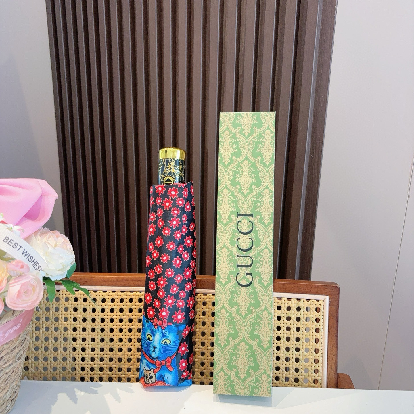  GUCCI古奇 三折自动折叠晴雨伞  时尚原单代工品质 细节精致 看得见的品质 打破一成不变 色泽纯正