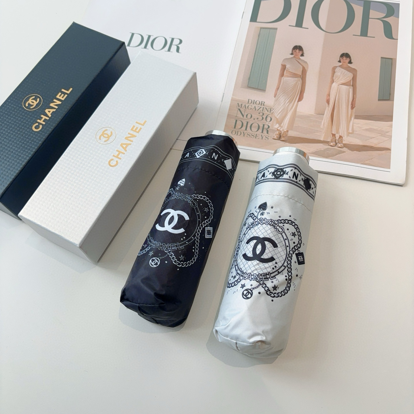 CHANEL（香奈儿）五折手动折叠晴雨伞 选用台湾进口UV防紫外线伞布 原单代工级品质  🌹