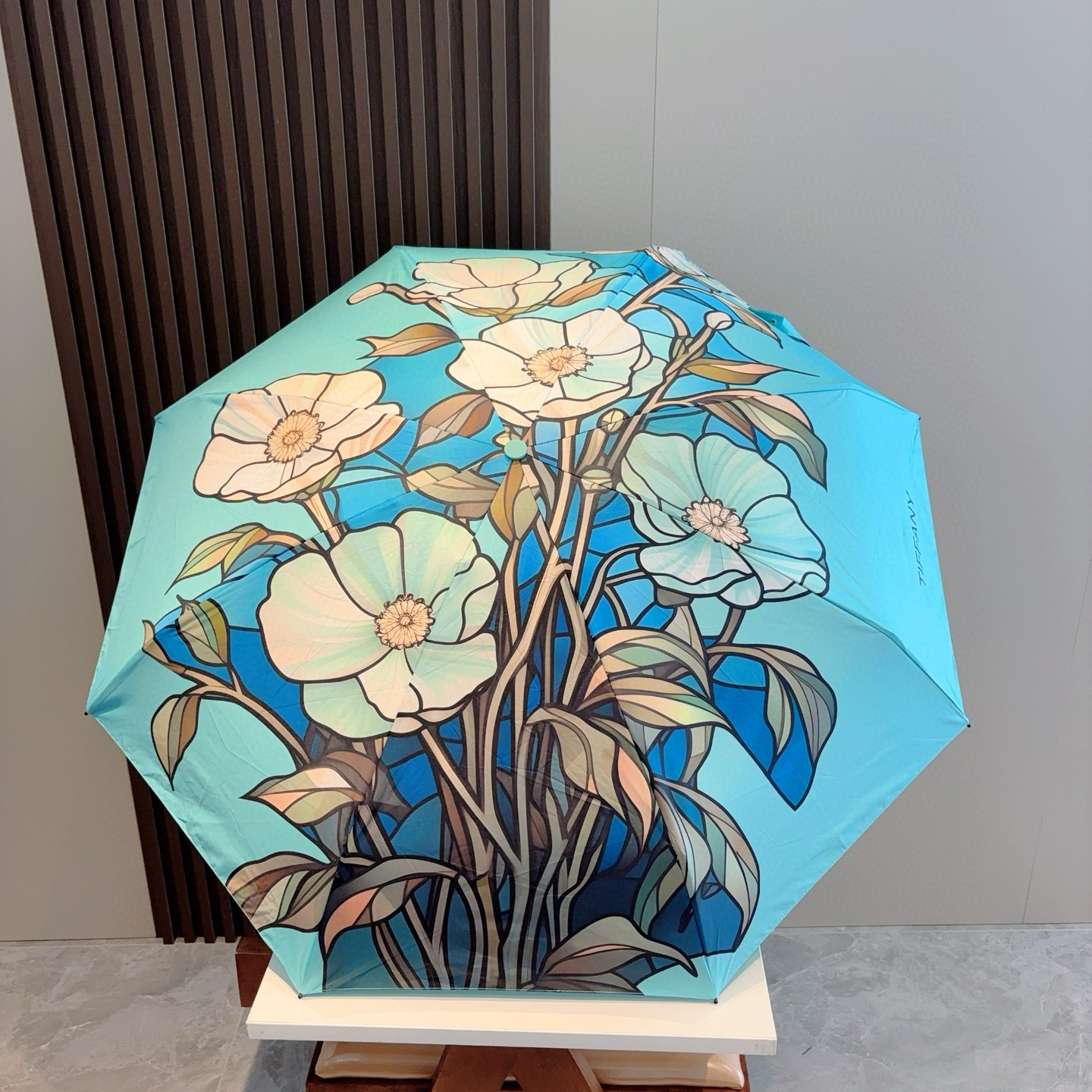  Tiffany蒂芙尼  五折手开折叠晴雨伞 新款火爆来袭 夏日里的小清新 高效阻隔紫外线涂层 有伞随行