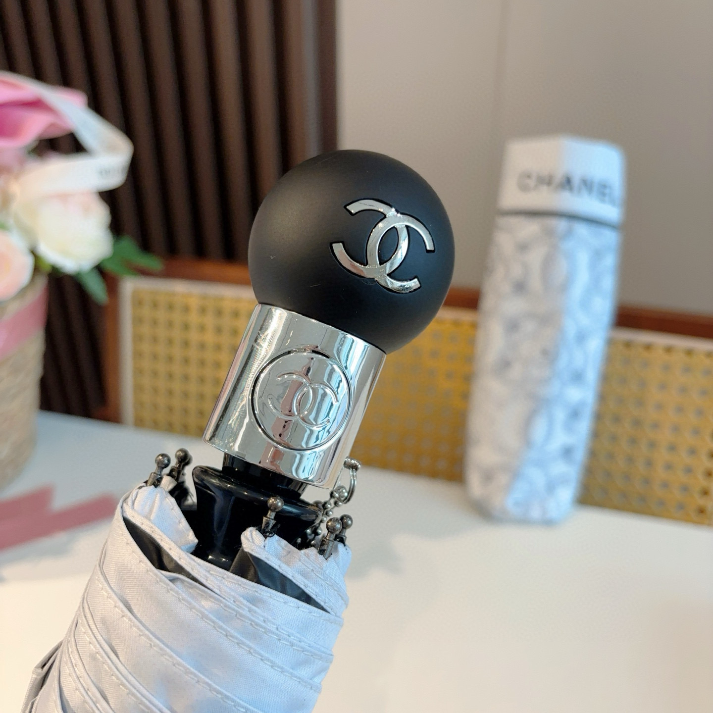  CHANEL（香奈儿）三折自动折叠晴雨伞 选用台湾进口UV防紫外线伞布 原单代工级品质 