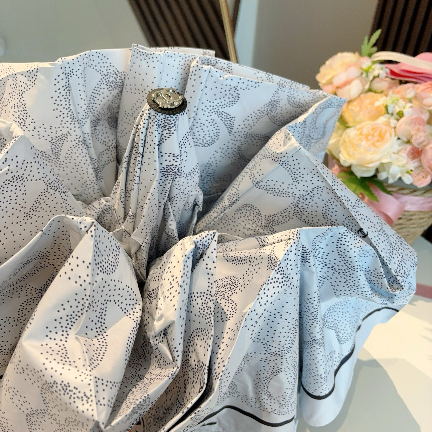  CHANEL（香奈儿）三折自动折叠晴雨伞 选用台湾进口UV防紫外线伞布 原单代工级品质 