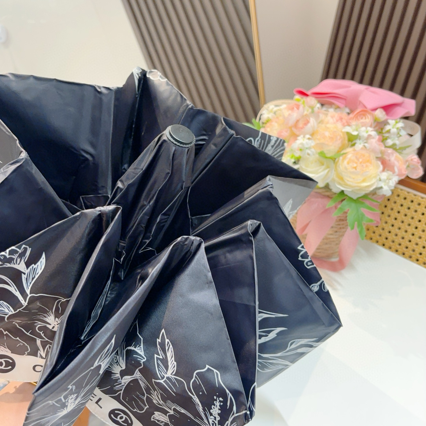  CHANEL（香奈儿）三折自动折叠晴雨伞 选用台湾进口UV防紫外线伞布 原单代工级品质 