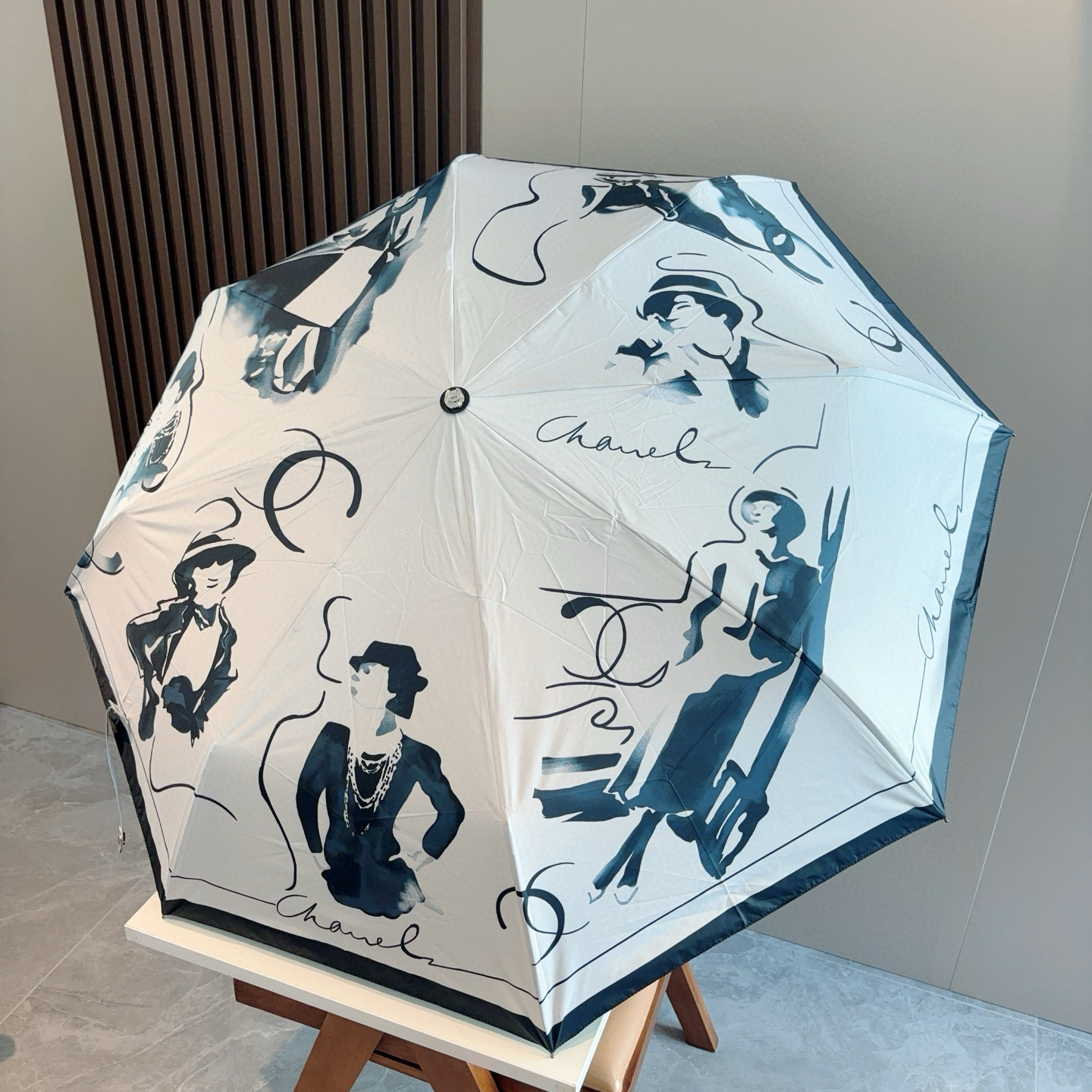  CHANEL（香奈儿）三折自动折叠晴雨伞 选用台湾进口UV防紫外线伞布 原单代工级品质 