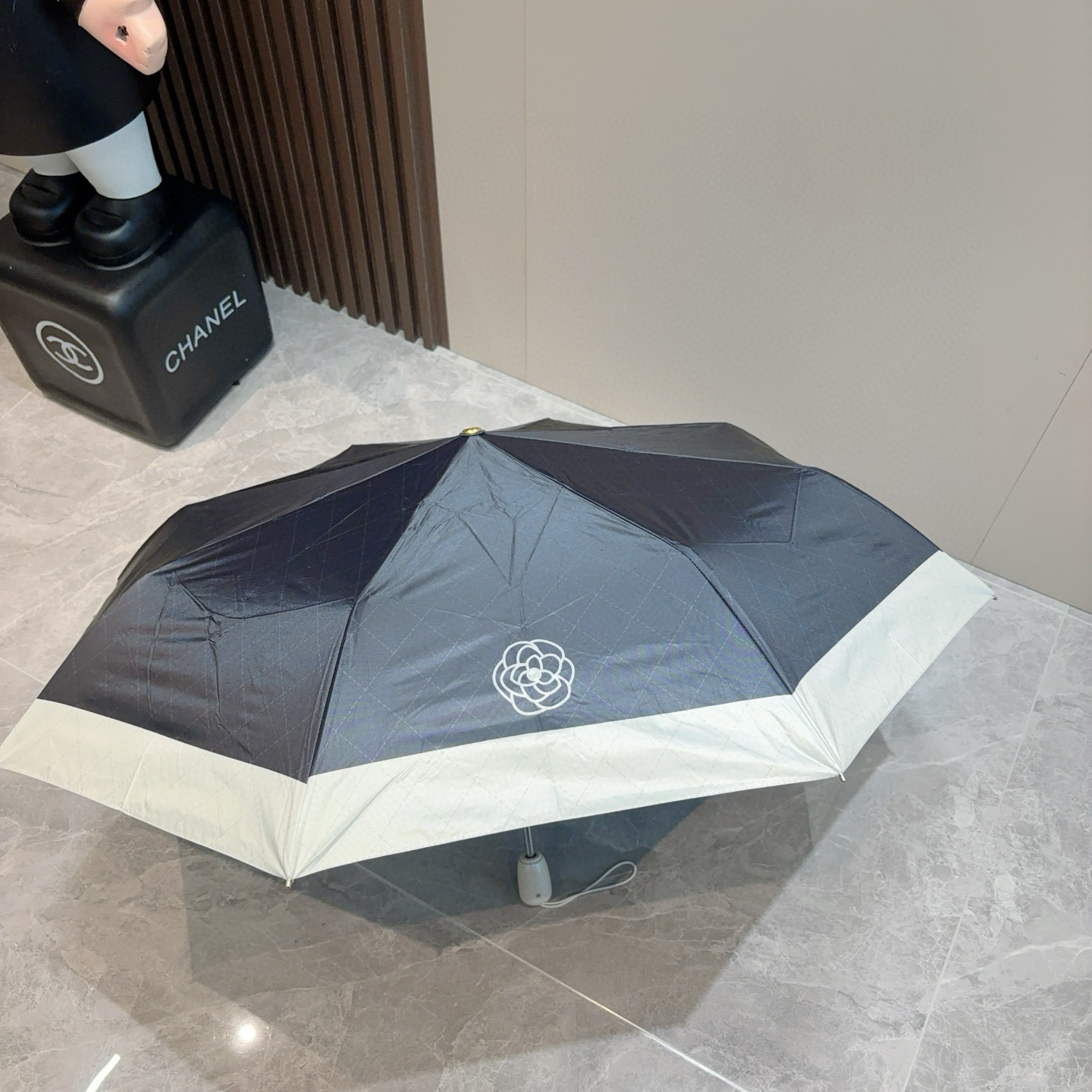  CHANEL（香奈儿）三折自动折叠晴雨伞 选用台湾进口UV防紫外线伞布 原单代工级品质 