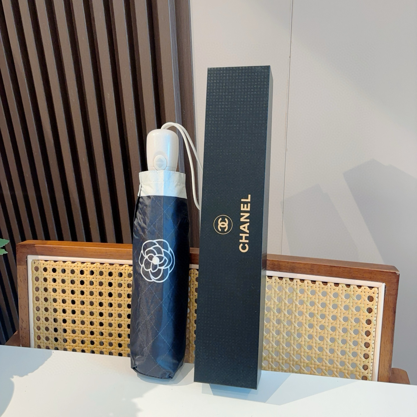  CHANEL（香奈儿）三折自动折叠晴雨伞 选用台湾进口UV防紫外线伞布 原单代工级品质 