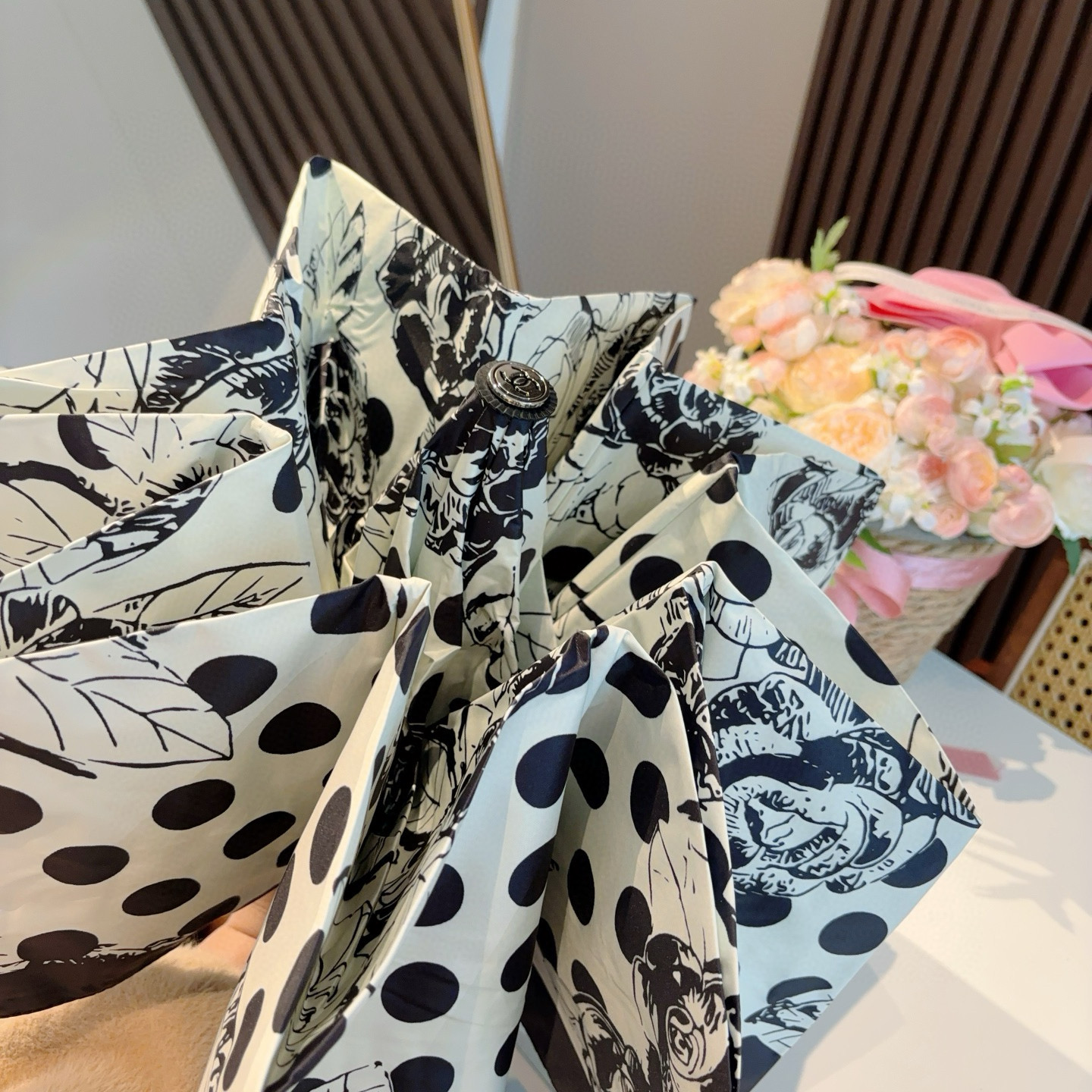  CHANEL（香奈儿）三折自动折叠晴雨伞 选用台湾进口UV防紫外线伞布 原单代工级品质 