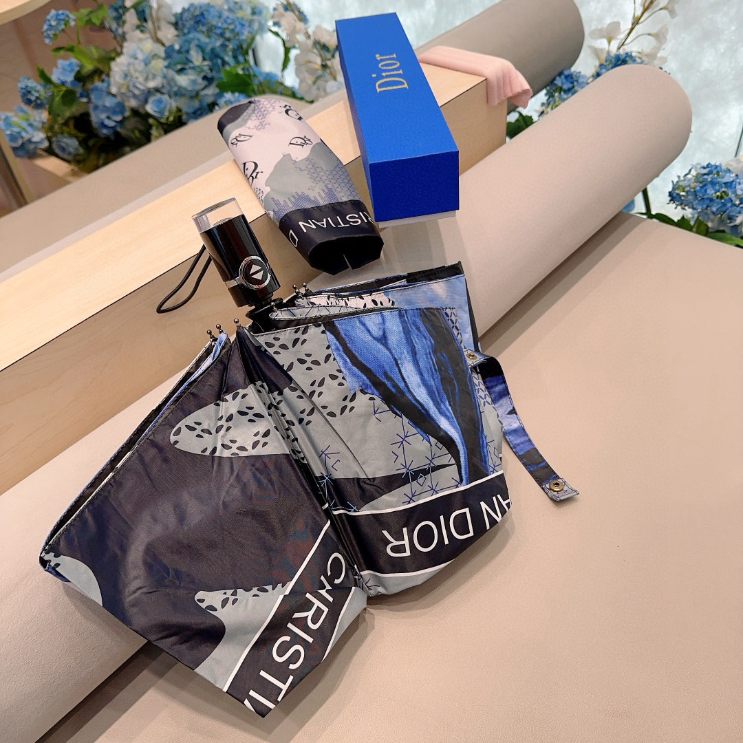  DIOR（迪奥）三折自动折叠晴雨伞  时尚原单代工品质 细节精致 看得见的品质 打破一成不变 色泽纯正