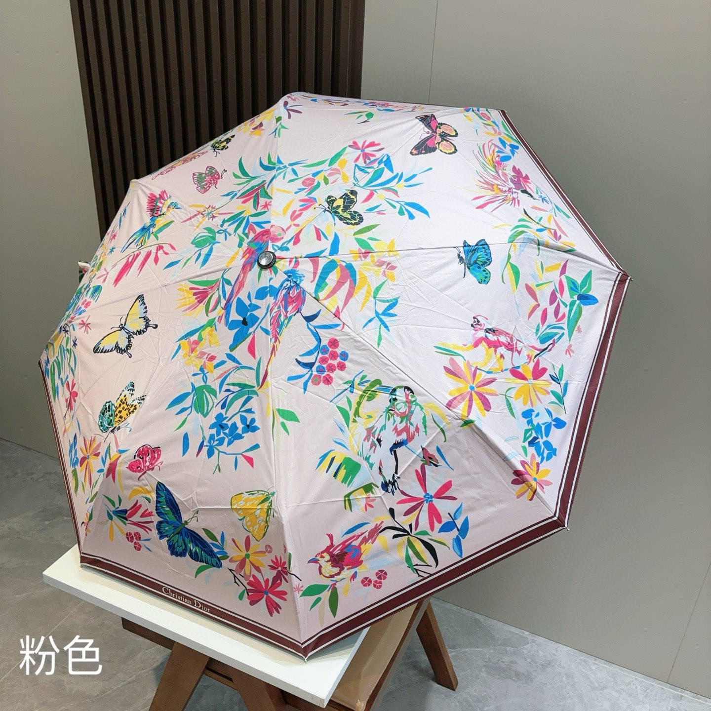  DIOR（迪奥）三折自动折叠晴雨伞  时尚原单代工品质 细节精致 看得见的品质 打破一成不变 色泽纯正