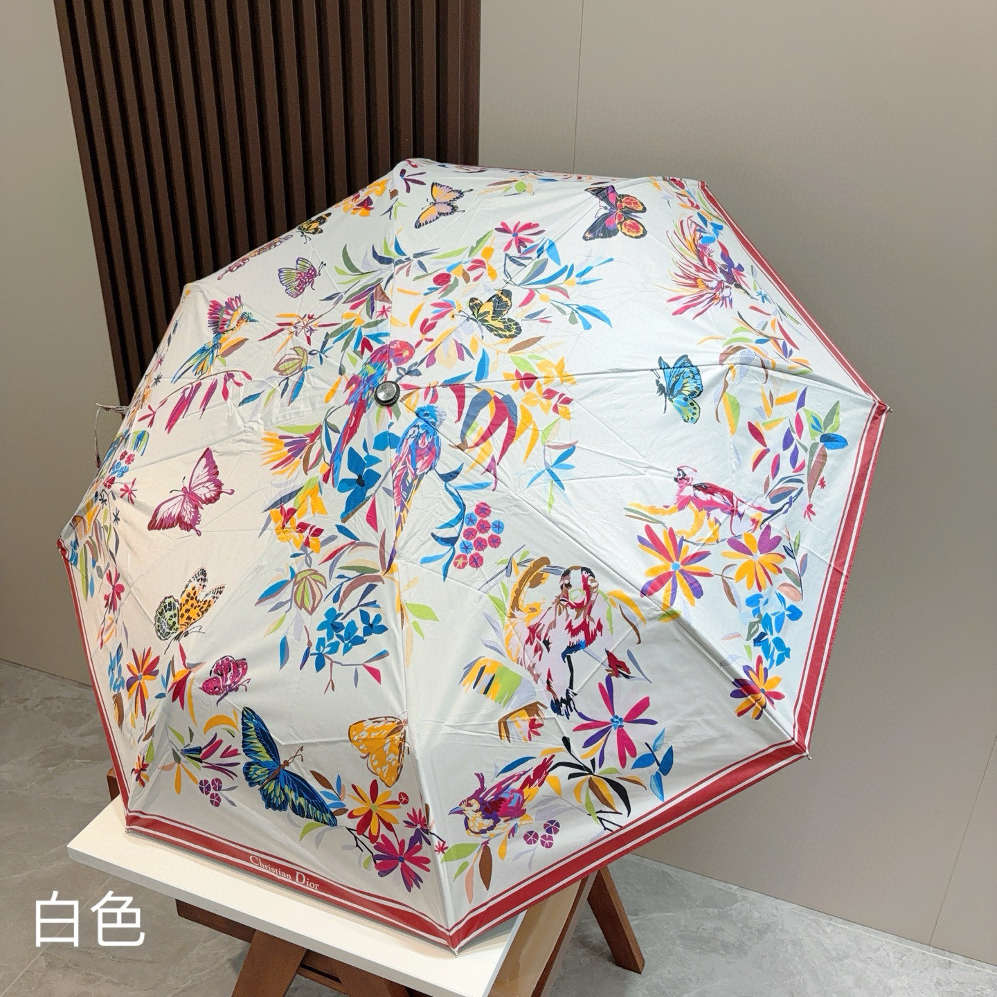  DIOR（迪奥）三折自动折叠晴雨伞  时尚原单代工品质 细节精致 看得见的品质 打破一成不变 色泽纯正