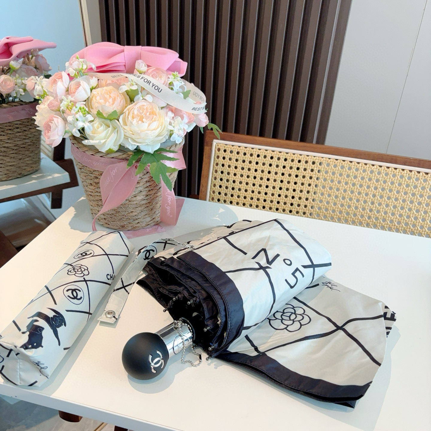  CHANEL（香奈儿）三折自动折叠晴雨伞 选用台湾进口UV防紫外线伞布 原单代工级品质 
