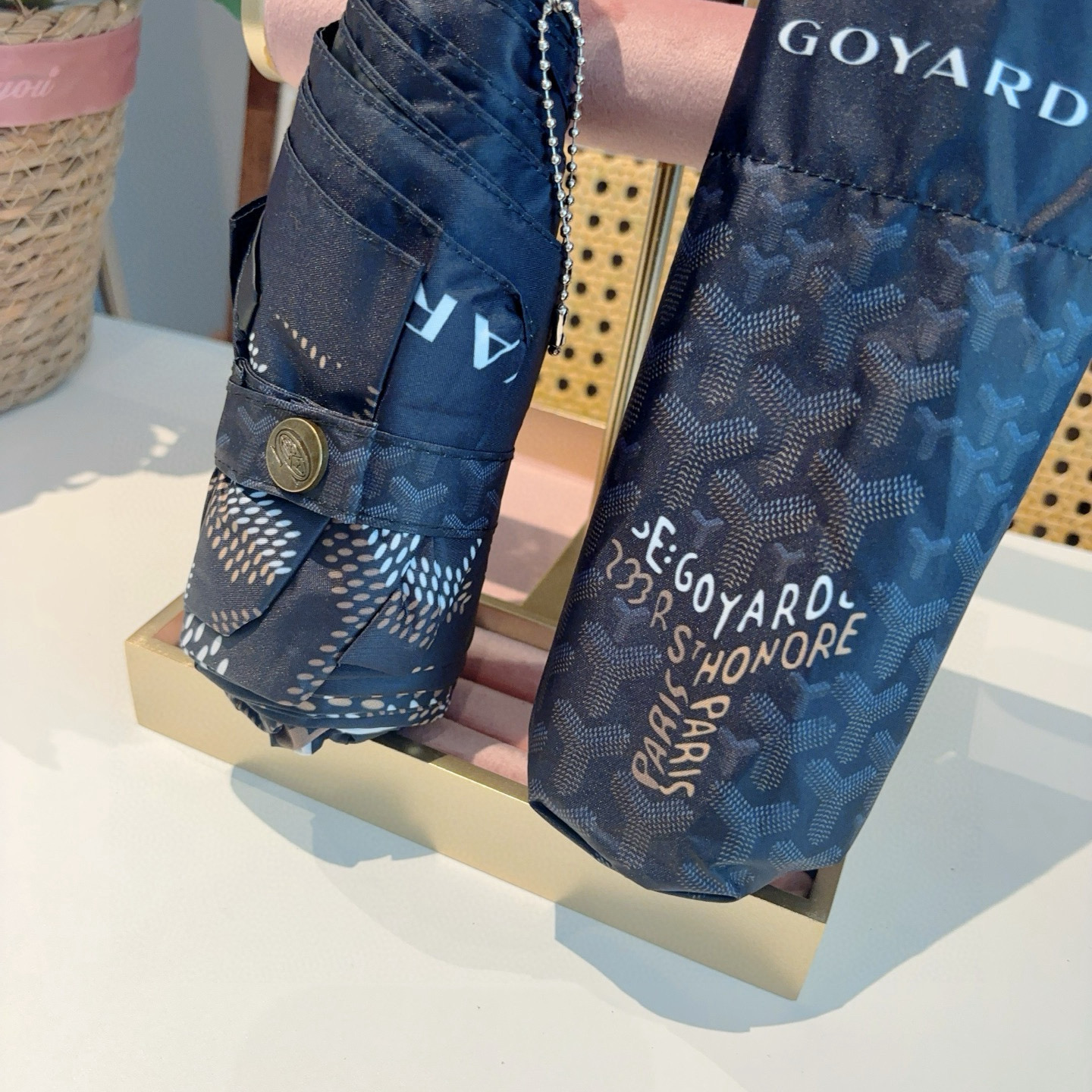 Goyard戈雅 2025新款 五折手开口袋伞 热卖款 时尚指数爆表 不论晴天雨天使用都相得益彰 拥有它