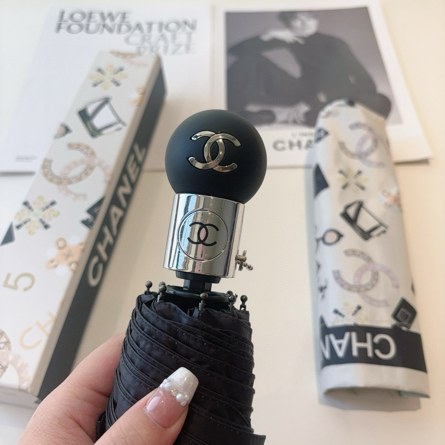  CHANEL（香奈儿）三折自动折叠晴雨伞 选用台湾进口UV防紫外线伞布 原单代工级品质  🌹