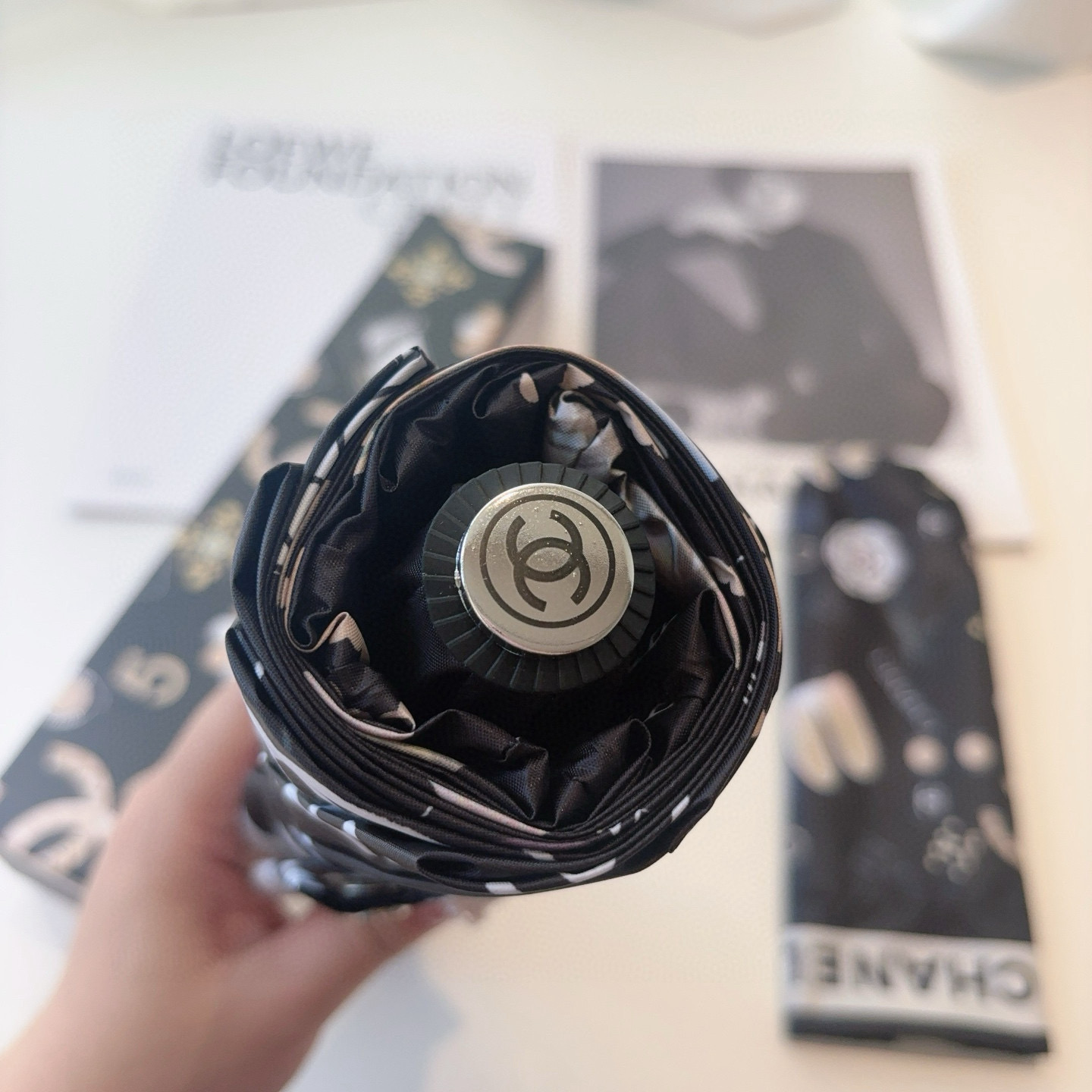  CHANEL（香奈儿）三折自动折叠晴雨伞 选用台湾进口UV防紫外线伞布 原单代工级品质  🌹