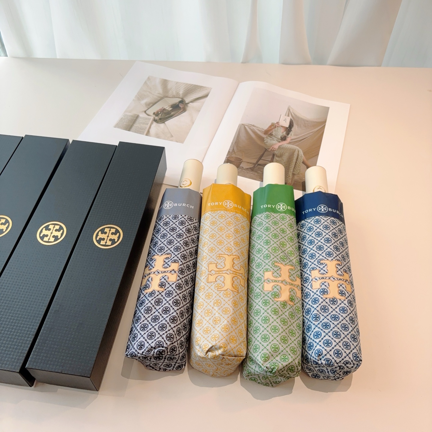  Tory Burch（托里伯奇）三折全自动开收黑胶遮阳防晒 UV晴雨伞 缩骨遮雨伞玫瑰玫瑰独家首发！给
