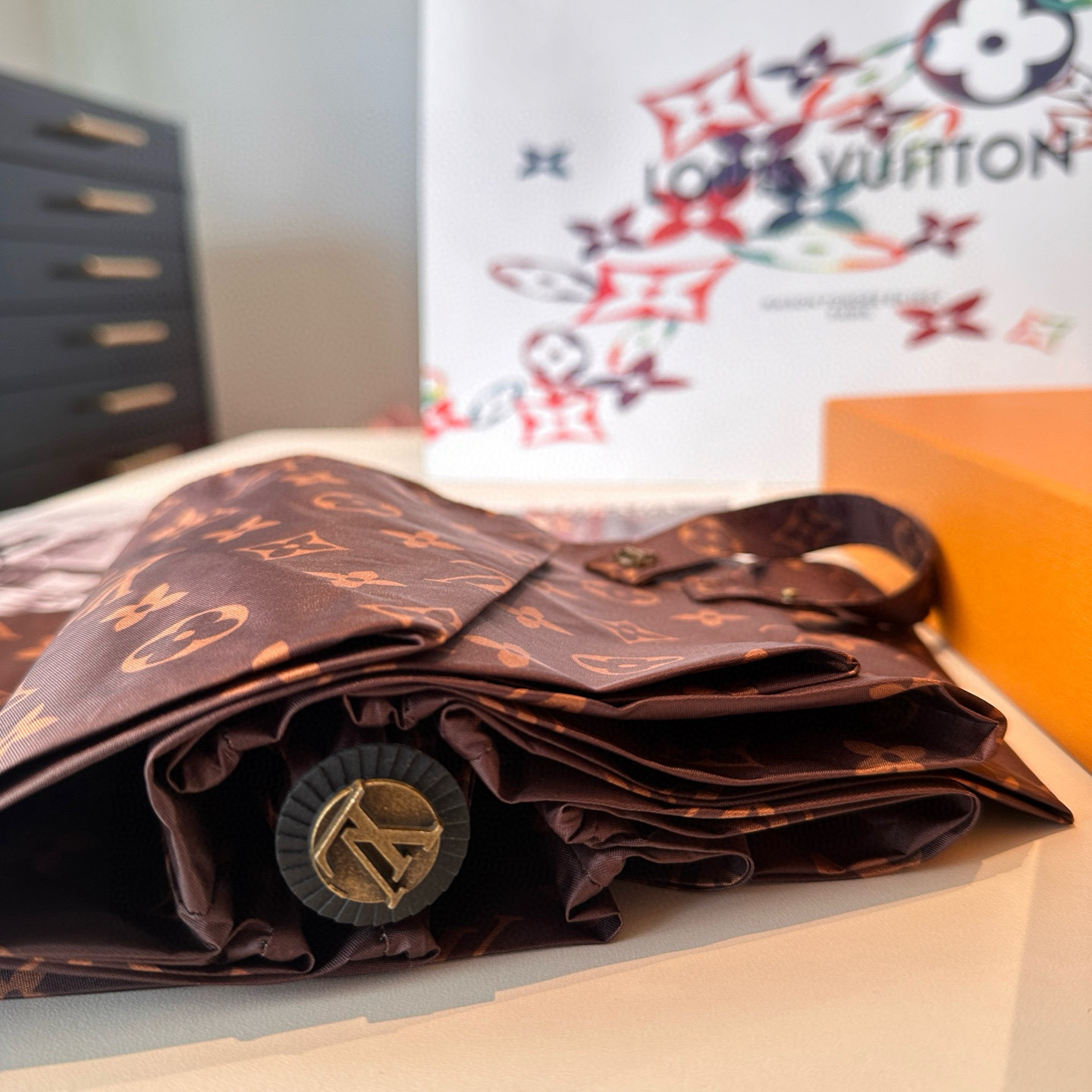  LOUIS VUITTON 路易威登 套装3件套 玻璃杯 ➕圆珠笔➕超强抗风8骨晴雨伞 高级实用的小礼