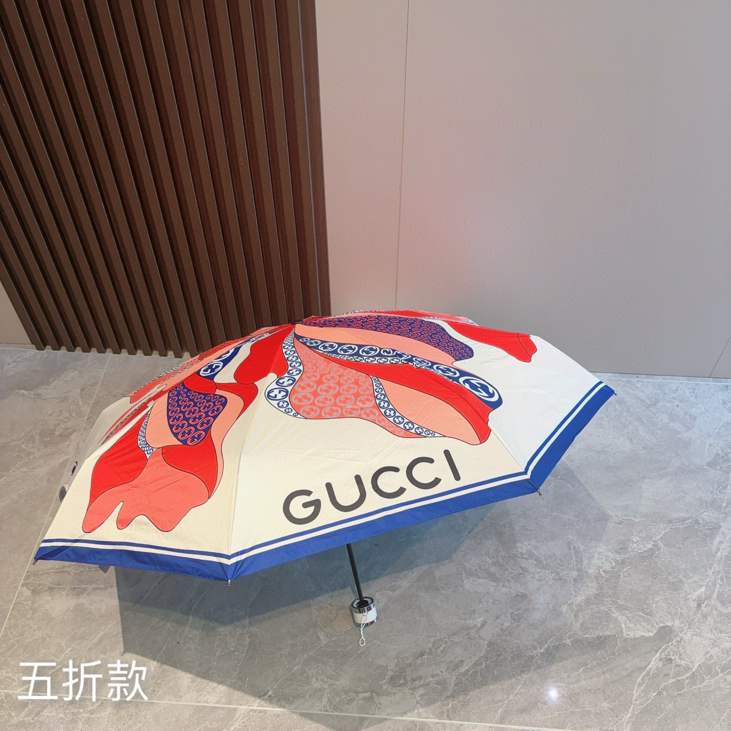 GUCCI（古奇）新款  五折手开折叠晴雨伞 选用台湾进口UV防紫外线伞布 原单代工级品质  🌹