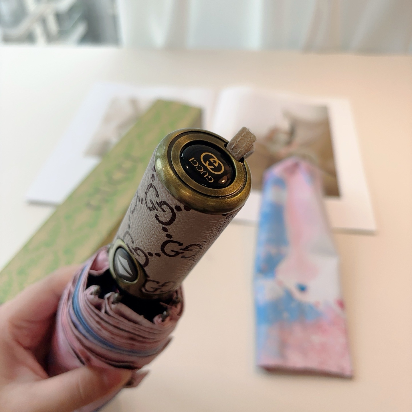  GUCCI（古奇）新款 三折自动折叠晴雨伞 选用台湾进口UV防紫外线伞布 原单代工级品质  🌹