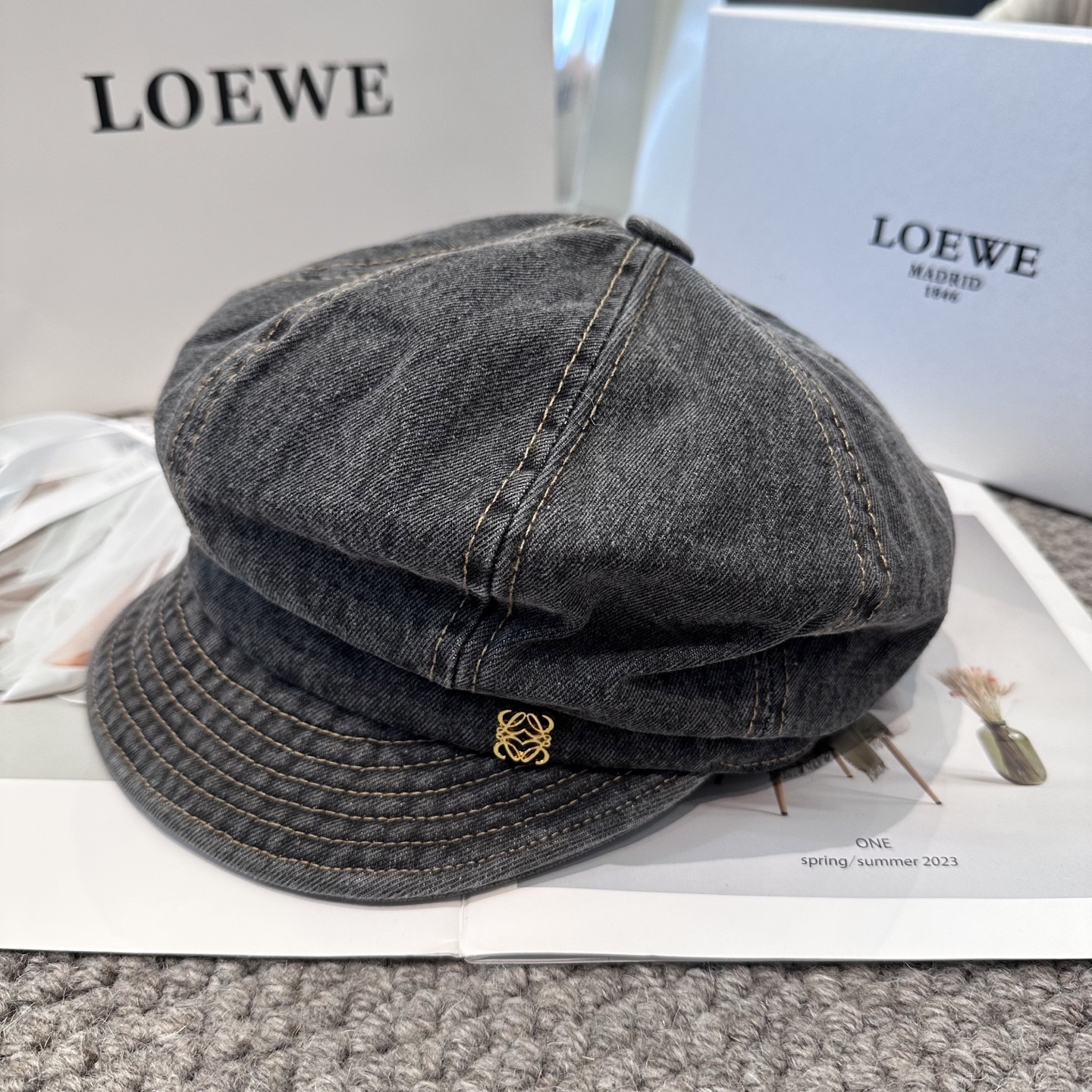  Loewe罗意威 新款复古水洗牛仔八角帽 ，高版本原单品质 简约经典logo，质感超级赞👍，精致大牌范