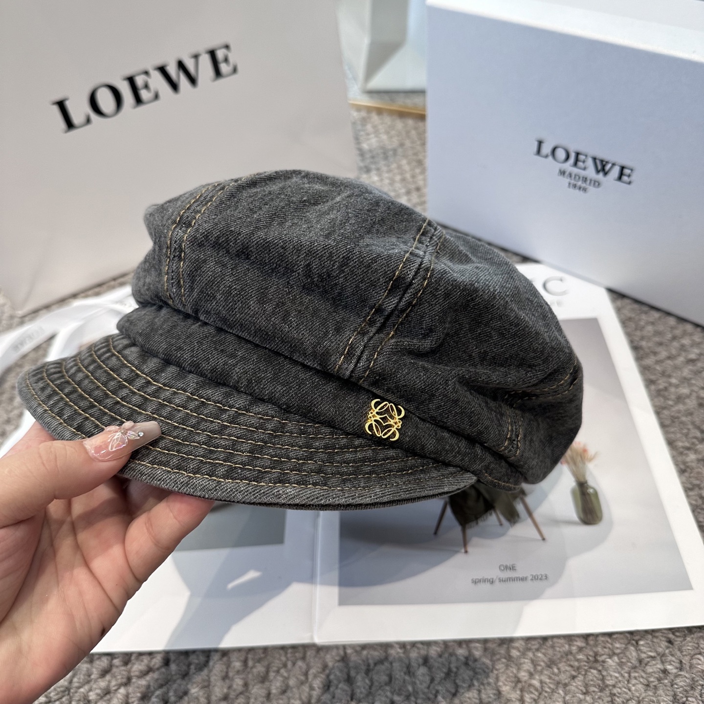  Loewe罗意威 新款复古水洗牛仔八角帽 ，高版本原单品质 简约经典logo，质感超级赞👍，精致大牌范
