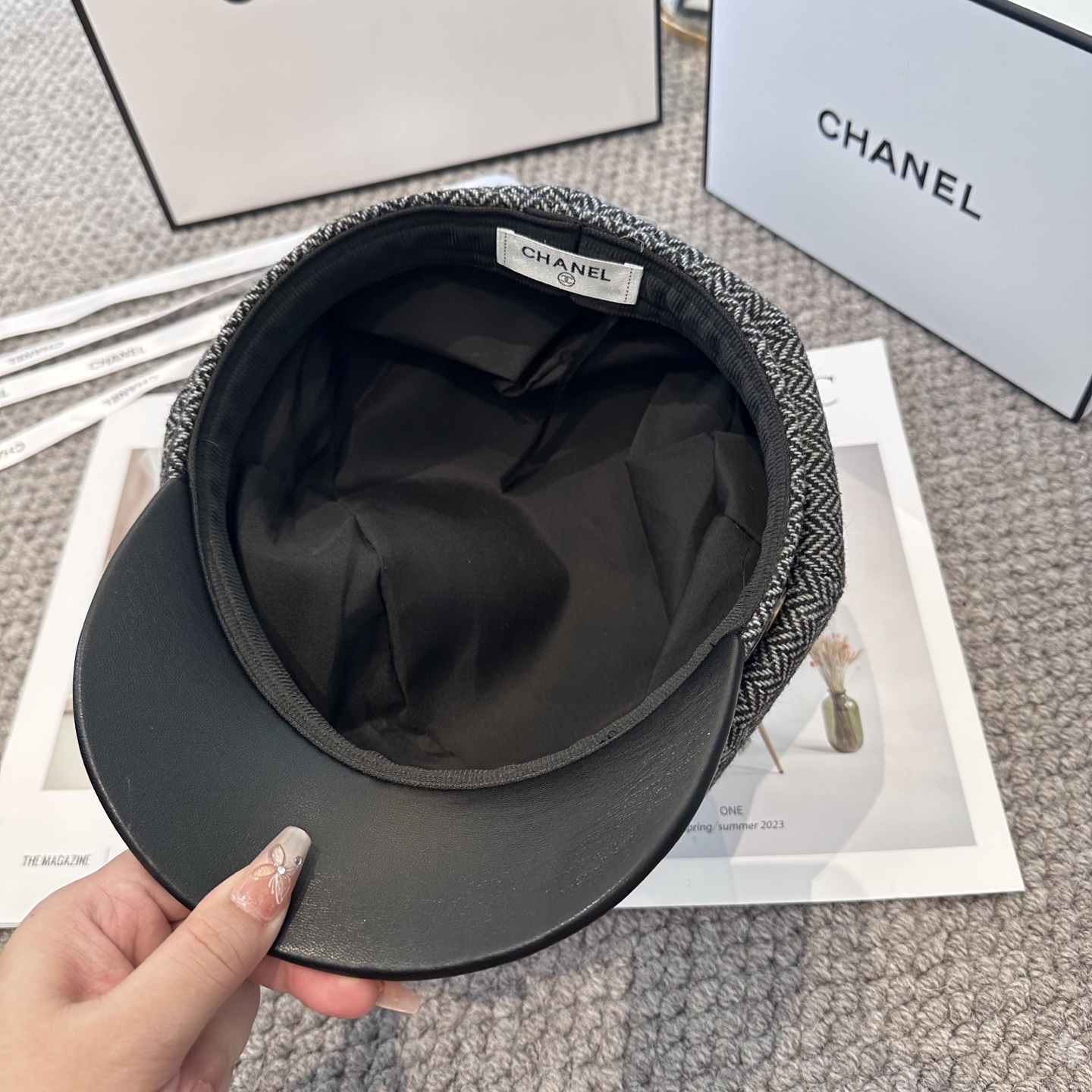 CHANEL 香奈儿 新款铆钉五角星⭐️八角帽 ，高版本原单品质 简约经典logo，质感超级赞👍，精致大