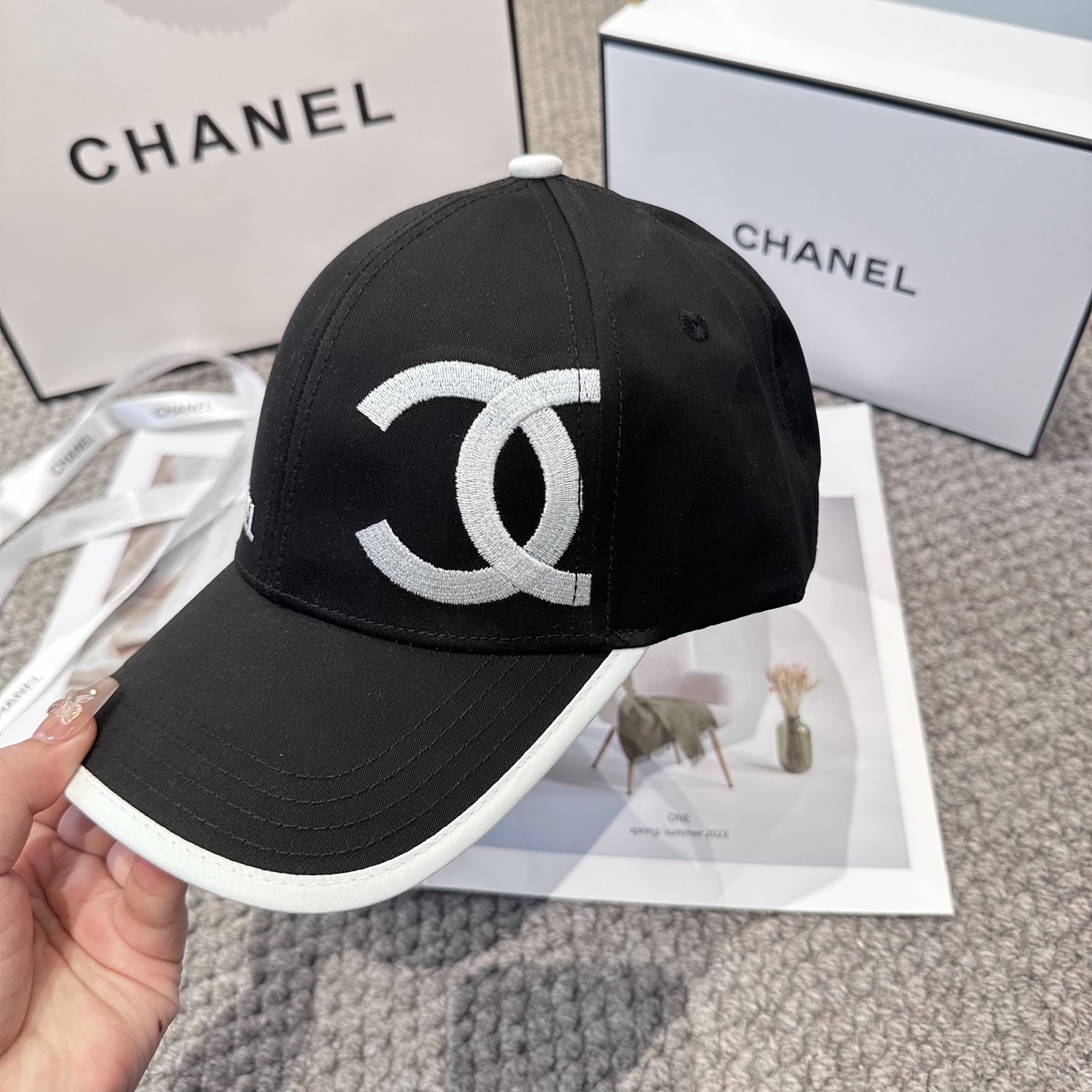   CHANEL香奈儿 新款简约刺绣logo棒球帽，新款出货，大牌款超好搭配，赶紧入手！4色