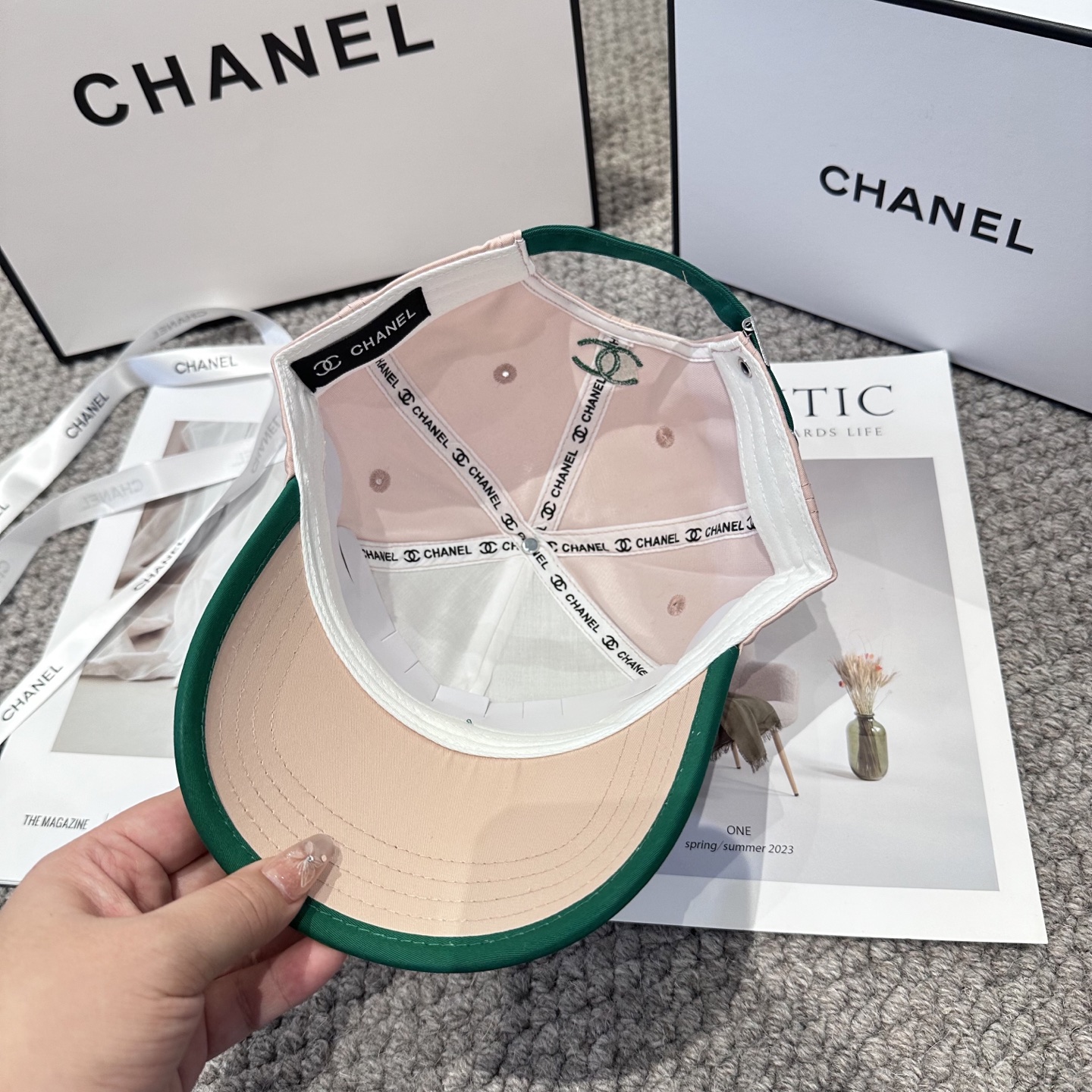   CHANEL香奈儿 新款简约刺绣logo棒球帽，新款出货，大牌款超好搭配，赶紧入手！4色