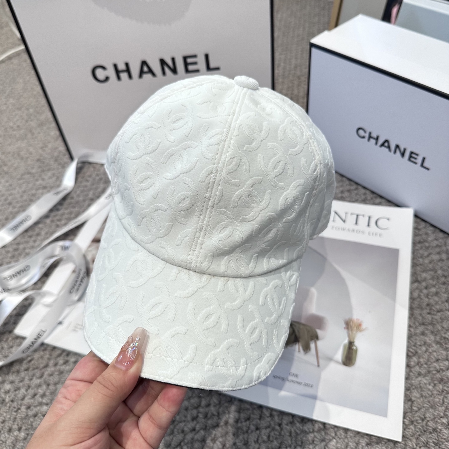 【CHANEL香奈儿】新款高级感唯美纹路小香风鸭舌帽 ，遮阳又超好搭配，出街单品 高货版本原单品质👄