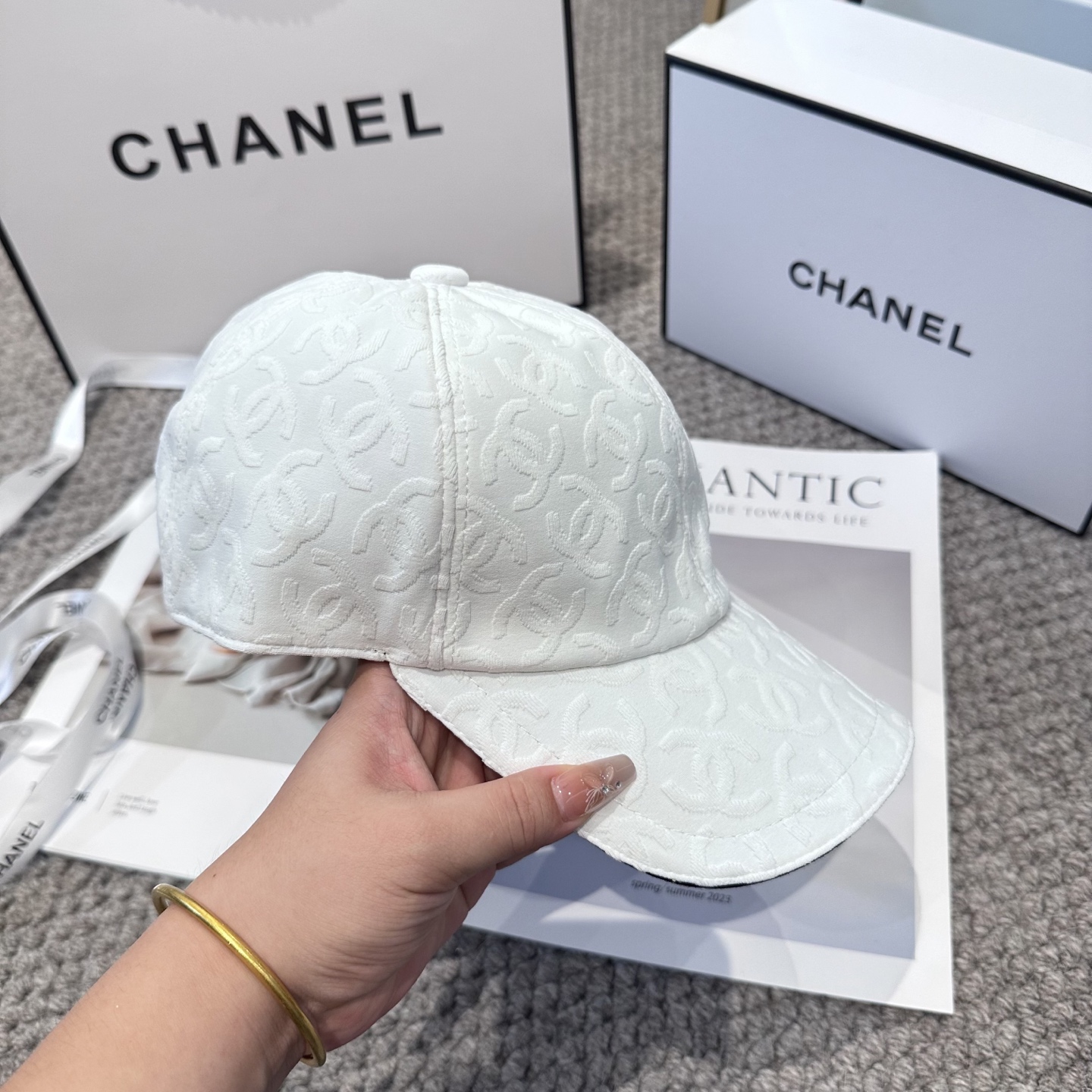 【CHANEL香奈儿】新款高级感唯美纹路小香风鸭舌帽 ，遮阳又超好搭配，出街单品 高货版本原单品质👄