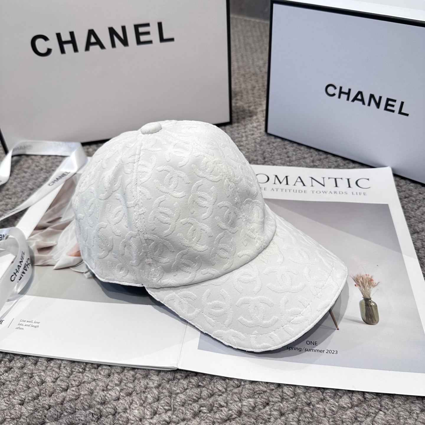 【CHANEL香奈儿】新款高级感唯美纹路小香风鸭舌帽 ，遮阳又超好搭配，出街单品 高货版本原单品质👄