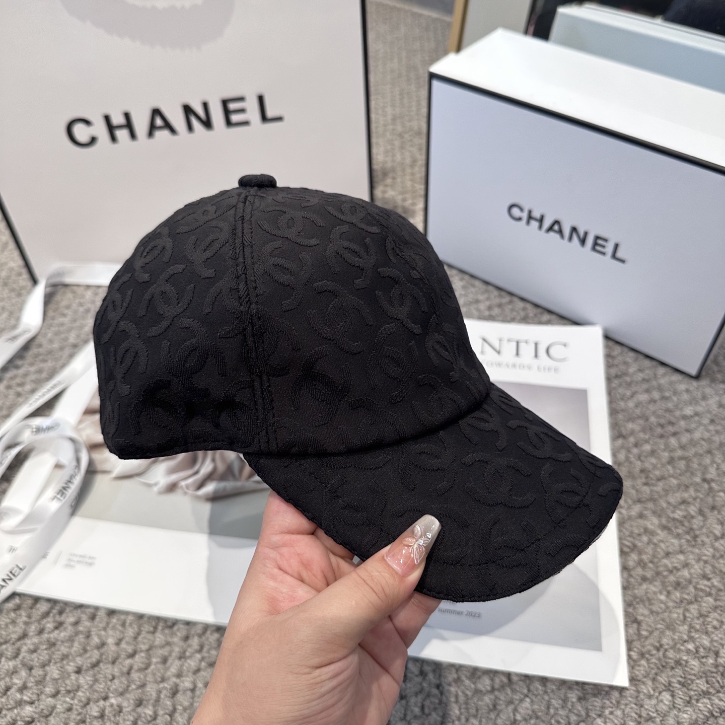 【CHANEL香奈儿】新款高级感唯美纹路小香风鸭舌帽 ，遮阳又超好搭配，出街单品 高货版本原单品质👄