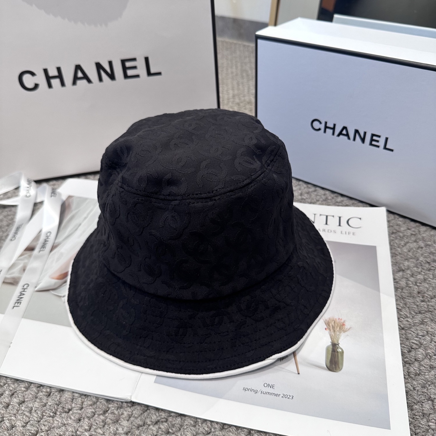【CHANEL香奈儿】新款高级感唯美小香风渔夫帽，遮阳又超好搭配，出街单品 高货版本原单品质👄