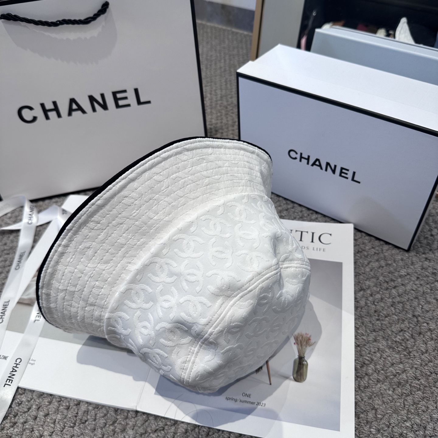 【CHANEL香奈儿】新款高级感唯美小香风渔夫帽，遮阳又超好搭配，出街单品 高货版本原单品质👄