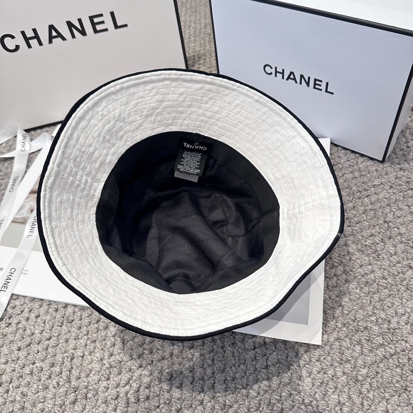 【CHANEL香奈儿】新款高级感唯美小香风渔夫帽，遮阳又超好搭配，出街单品 高货版本原单品质👄