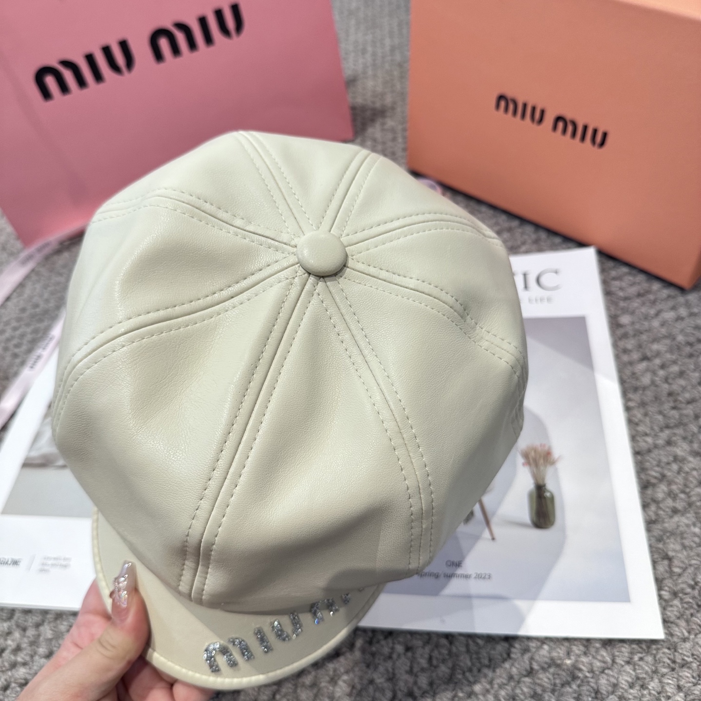  miumiu缪缪 新款贝雷帽女秋冬百搭辣妹个性显脸小 不挑人的帽型 