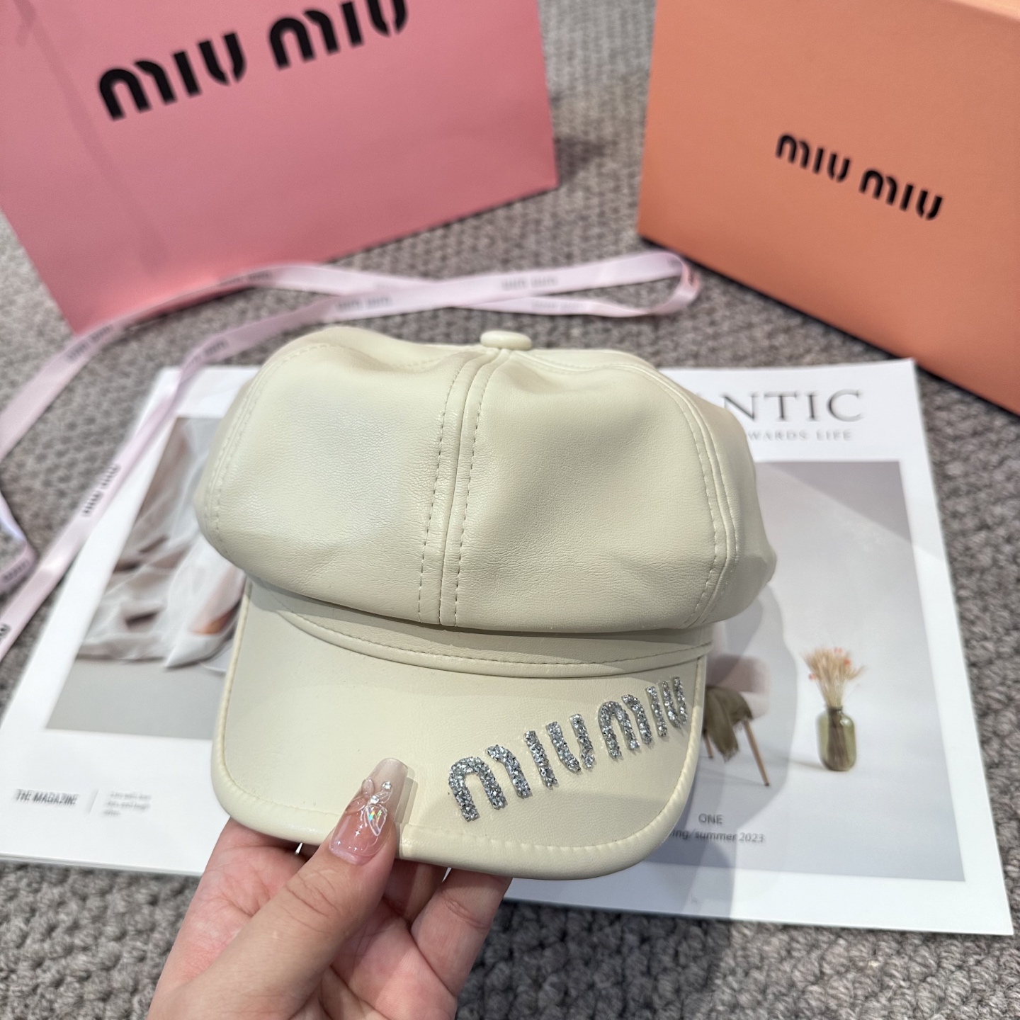  miumiu缪缪 新款贝雷帽女秋冬百搭辣妹个性显脸小 不挑人的帽型 