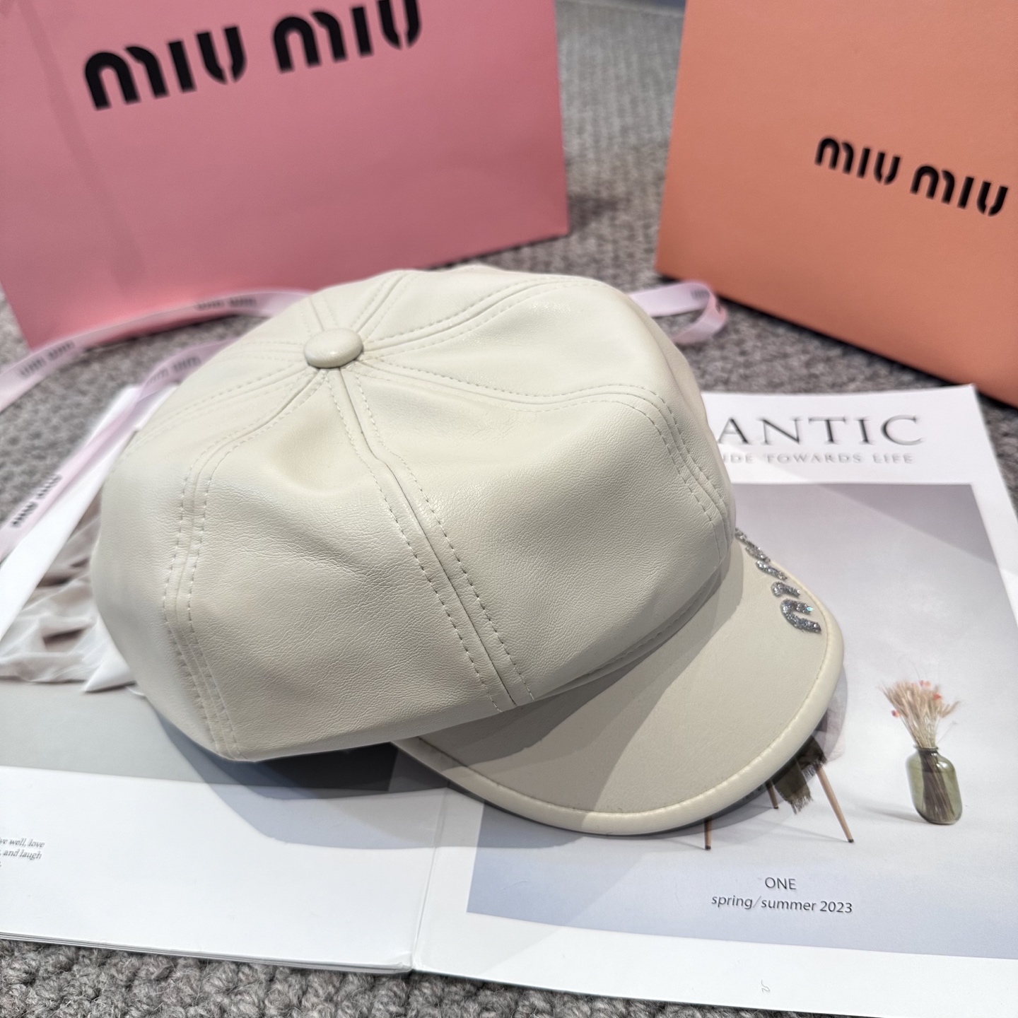  miumiu缪缪 新款贝雷帽女秋冬百搭辣妹个性显脸小 不挑人的帽型 