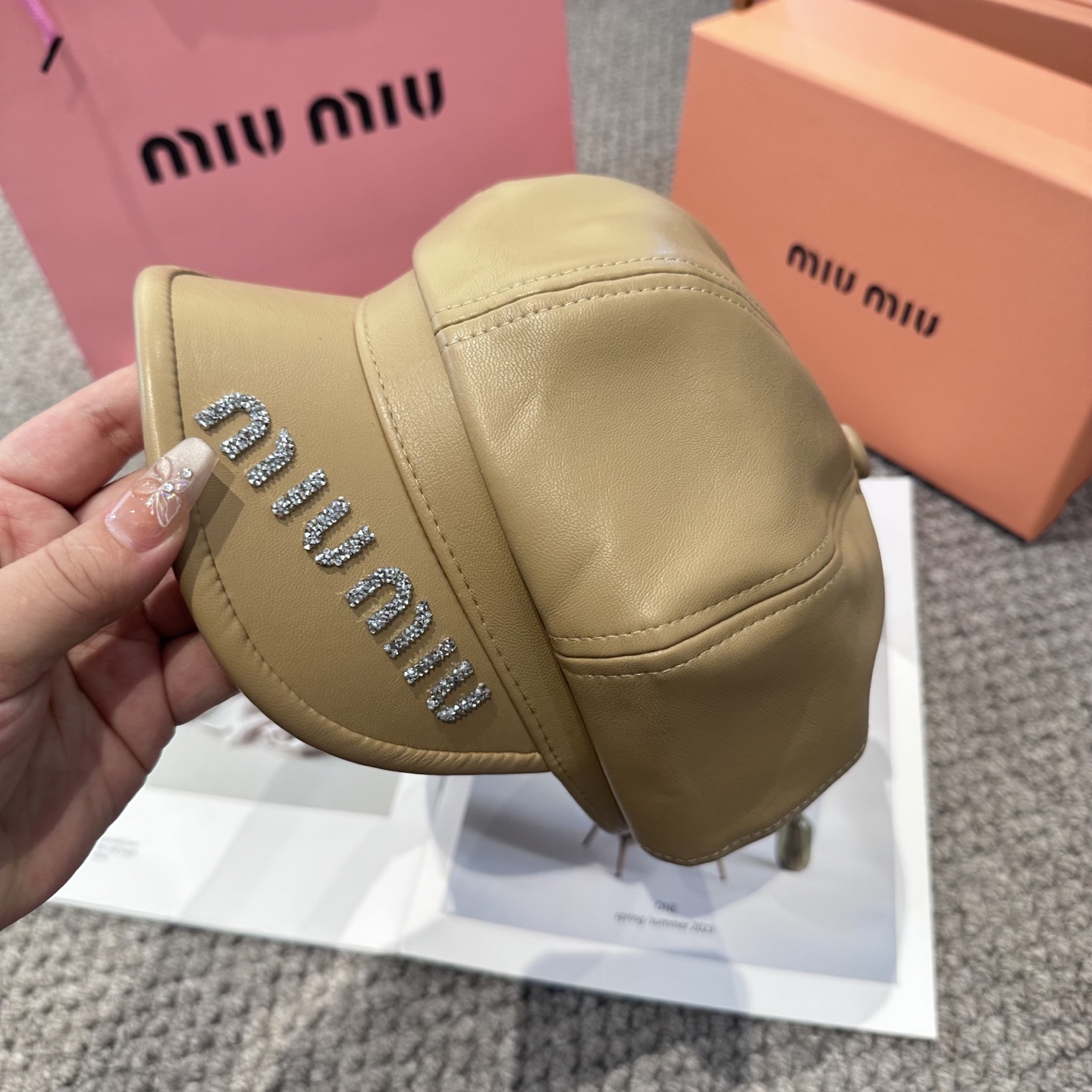  miumiu缪缪 新款贝雷帽女秋冬百搭辣妹个性显脸小 不挑人的帽型 