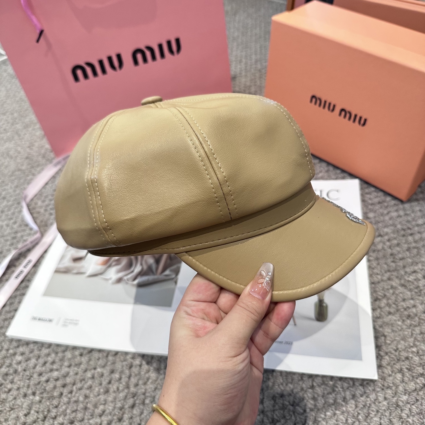  miumiu缪缪 新款贝雷帽女秋冬百搭辣妹个性显脸小 不挑人的帽型 