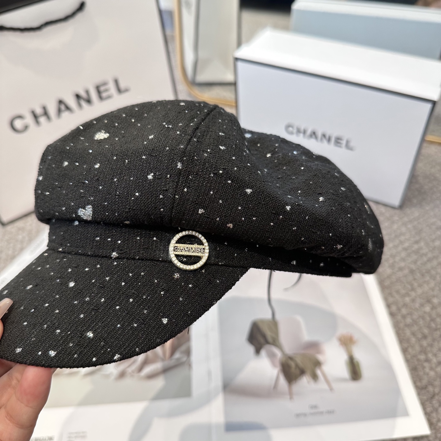  CHANEL 香奈儿 新款八角帽 ，高版本原单品质 简约经典logo，质感超级赞👍，精致大牌范，女神必