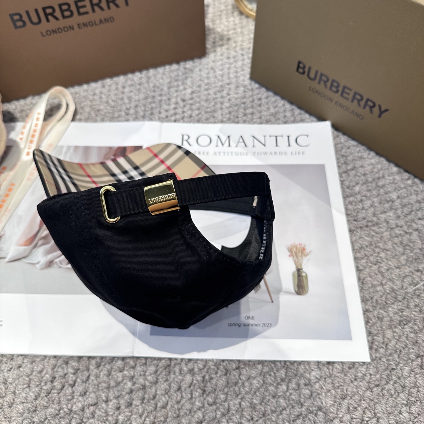  Burberry（巴宝莉）原单战马棒球帽  专柜热卖款 完美版型，原厂品质，男女款通用