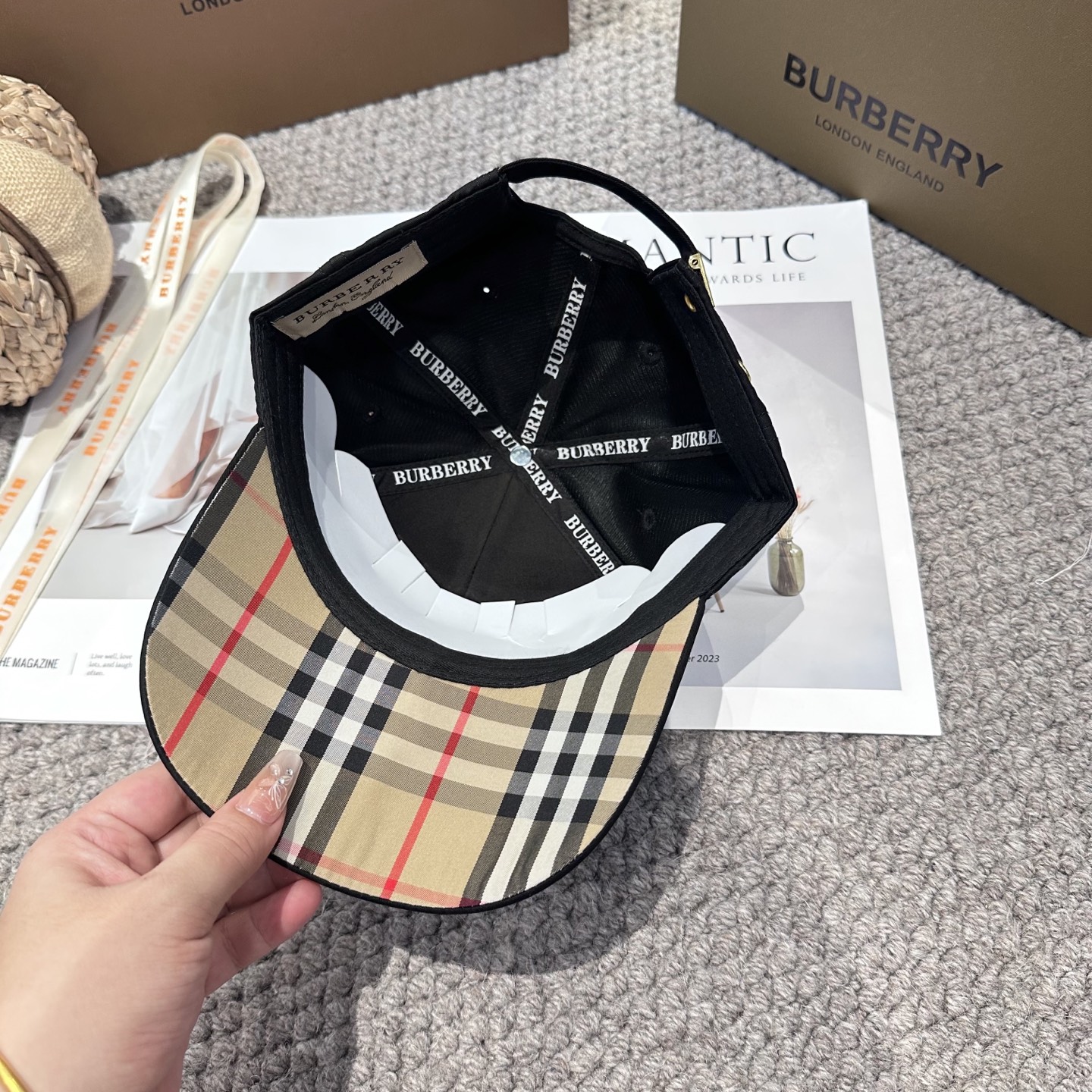  Burberry（巴宝莉）原单战马棒球帽  专柜热卖款 完美版型，原厂品质，男女款通用