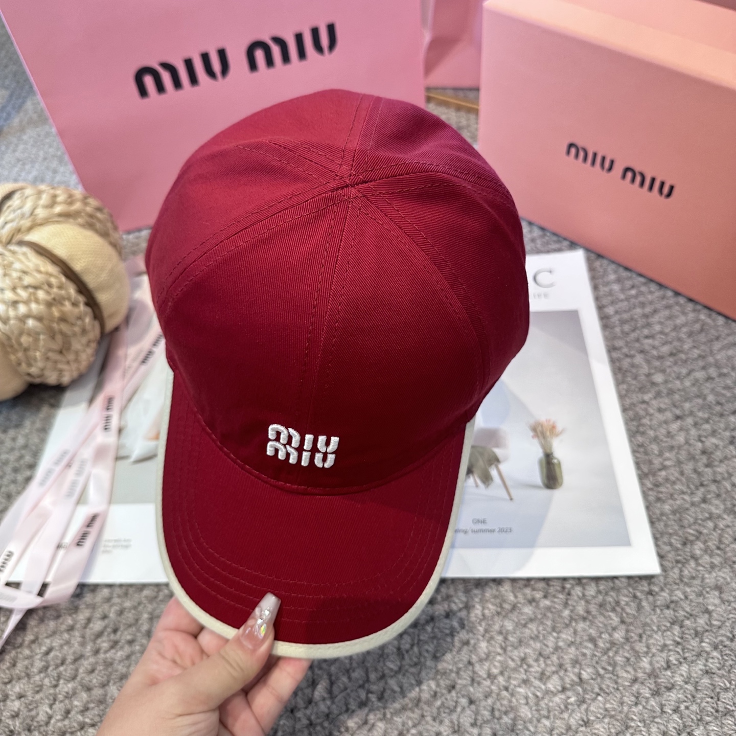   谬谬miumiu 原单 新款棒球帽，正品开模订制，原版做工细致质量超赞！6色